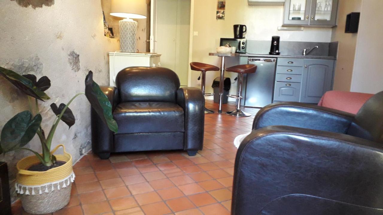 Logis Louisblanc, Muraille Romaine, Lit Queen-Size, Centre Ville Le Mans Luaran gambar