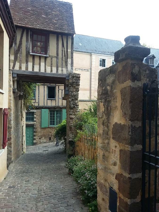 Logis Louisblanc, Muraille Romaine, Lit Queen-Size, Centre Ville Le Mans Luaran gambar