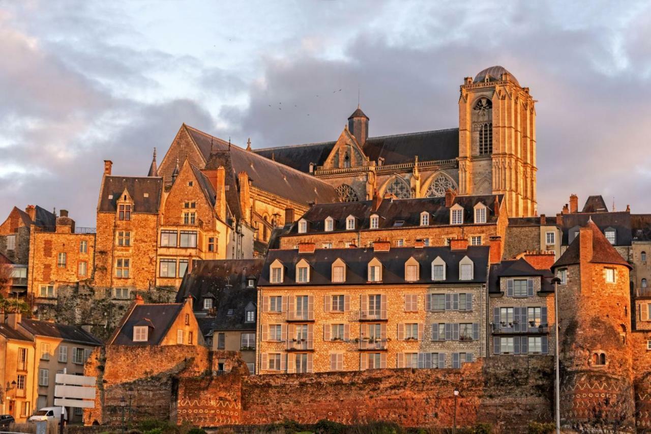 Logis Louisblanc, Muraille Romaine, Lit Queen-Size, Centre Ville Le Mans Luaran gambar