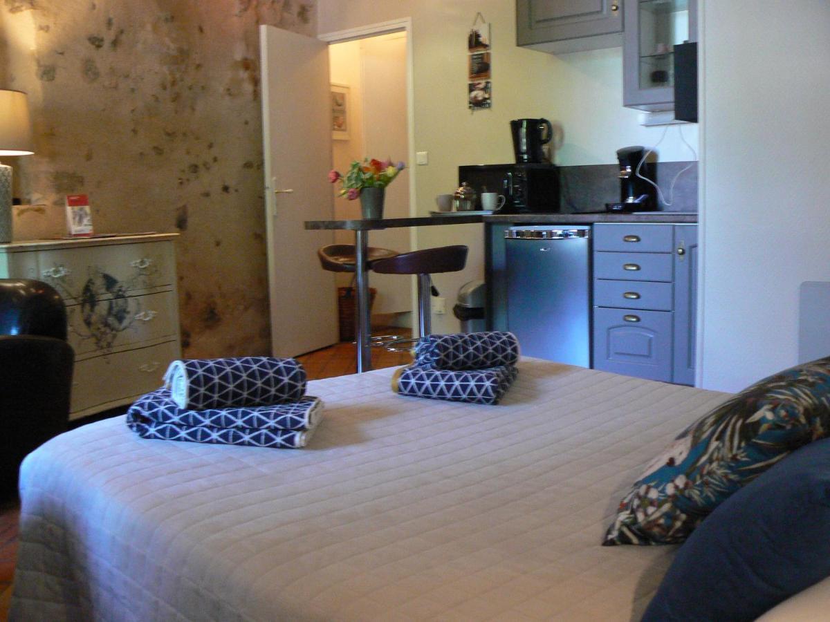 Logis Louisblanc, Muraille Romaine, Lit Queen-Size, Centre Ville Le Mans Luaran gambar